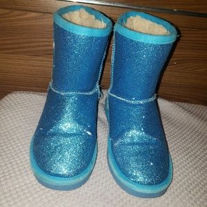 Bearpaw glittery youth boots size  13